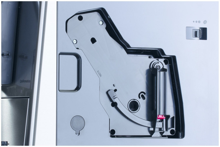 Кофемашина Nivona CafeRomatica NICR 821