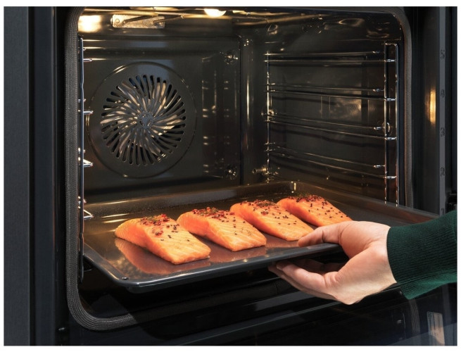 Электрический духовой шкаф Electrolux EOB 7S31 V