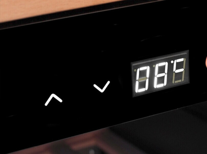 Встраиваемый винный шкаф Dunavox DAU-32.81DSS