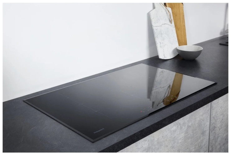 Индукционная варочная панель Hotpoint-Ariston KIS 841 F B