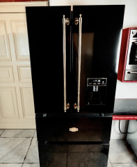 Холодильник Kaiser KS 80425 Em