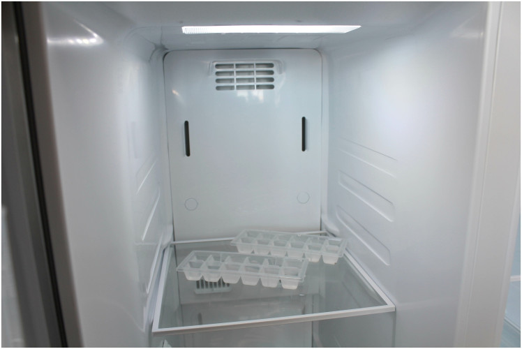 Холодильник Бирюса SBS 587 BG