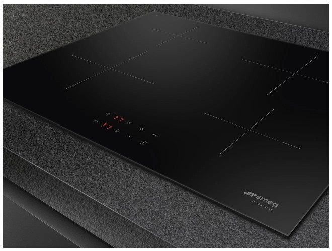 Индукционная варочная панель Smeg SI2641D