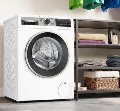 Стиральная машина Bosch Serie 4 WGA24400ME белый