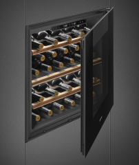 Встраиваемый винный шкаф Smeg CVI129B3