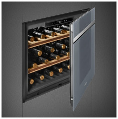 Винный шкаф Smeg CVI121B3