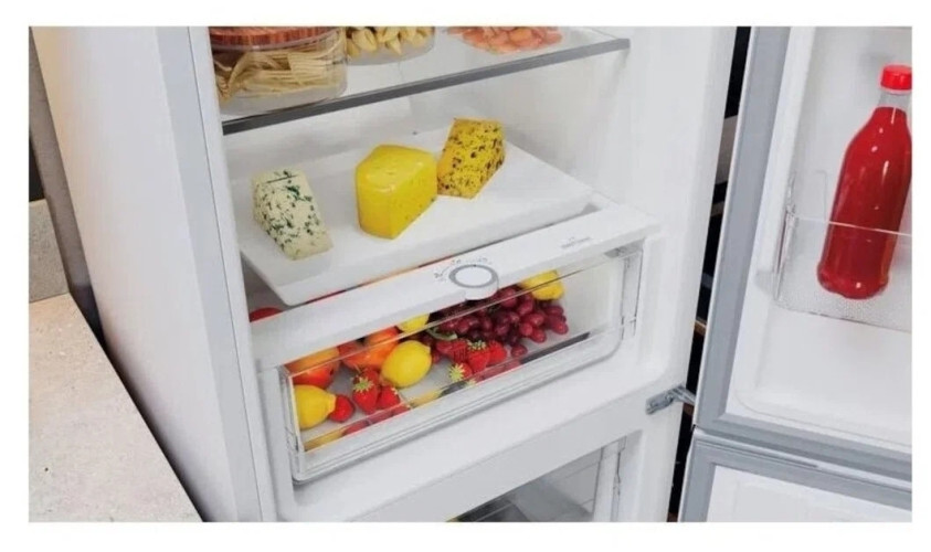 Холодильник Hotpoint-Ariston HFP 5200 W