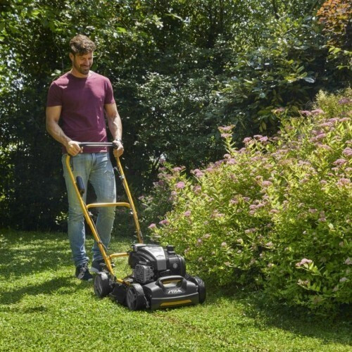 Газонокосилка бензиновая STIGA Multiclip 47 SEQ B