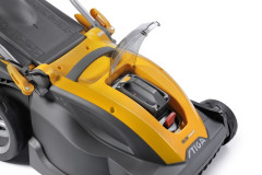 Газонокосилка аккумуляторная Stiga SLM 544 AE