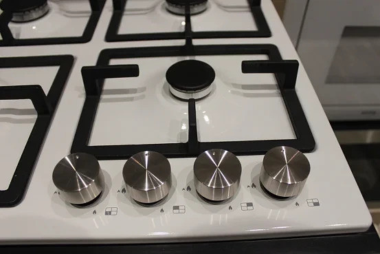 Газовая варочная панель Korting HG 697 CTW