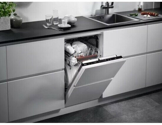Посудомоечная машина Aeg FSE62417P