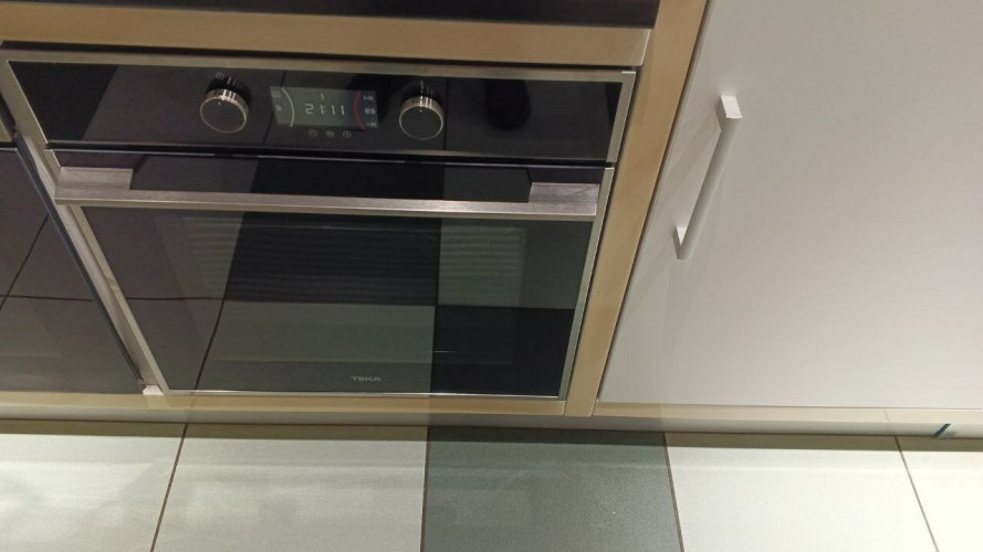 Электрический духовой шкаф Teka HLB 830 stainless steel