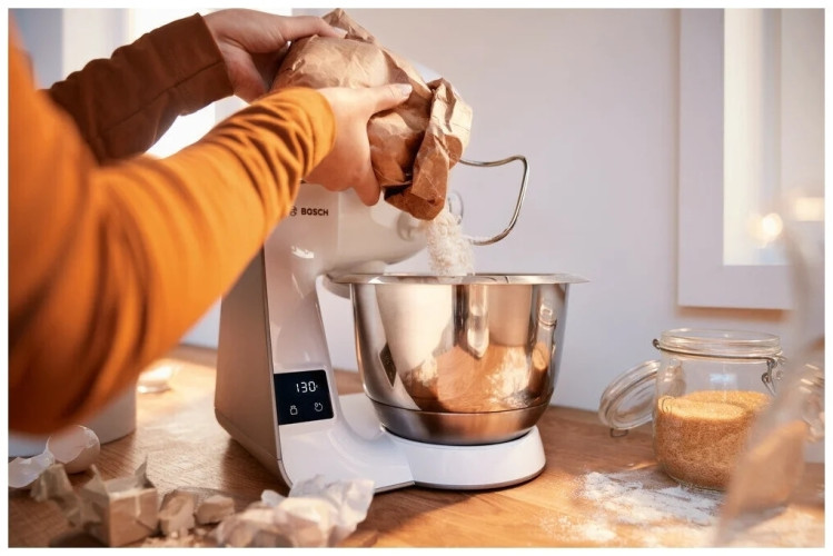 Кухонный комбайн Bosch MUM5XW40