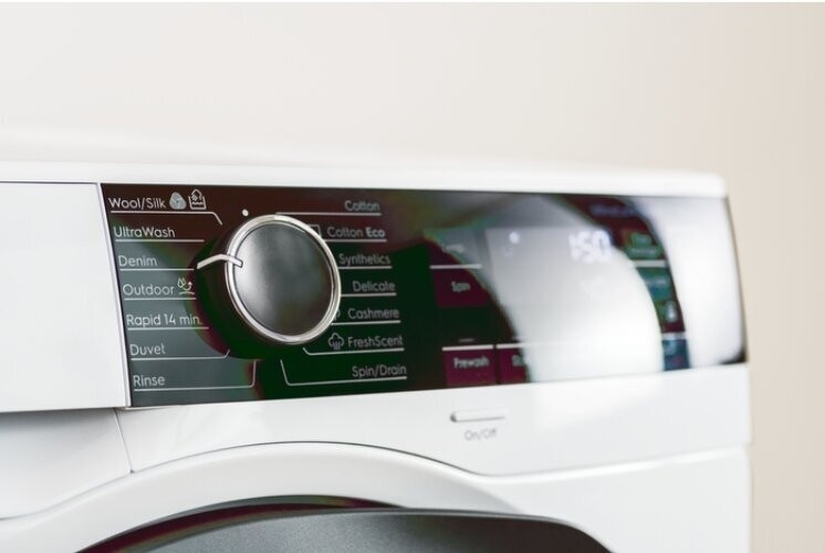 Стиральная машина Electrolux EW8F249PSC