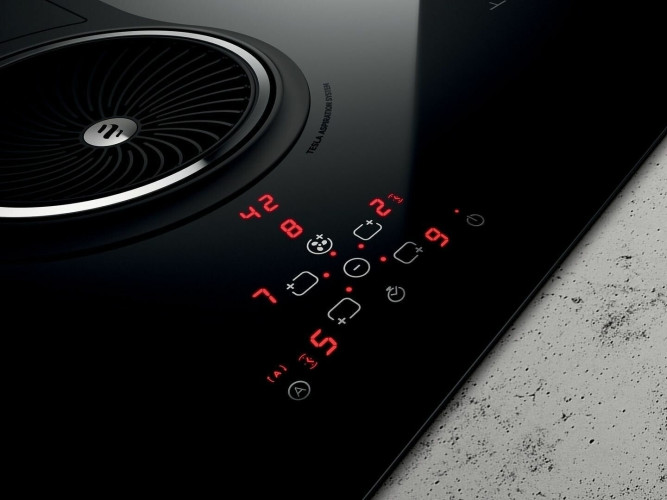 Индукционная варочная панель Elica NIKOLATESLA UNPLUGGED BL F 90