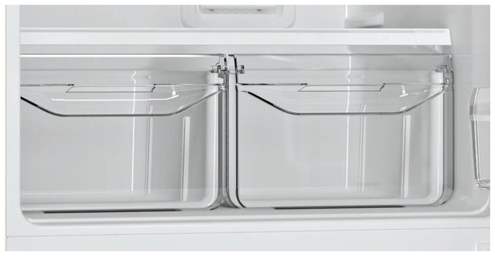 Холодильник Indesit DF 5200 E