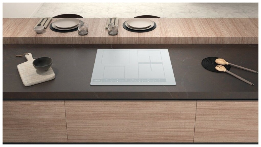 Индукционная варочная панель Hotpoint-Ariston HB 8460B NE/W