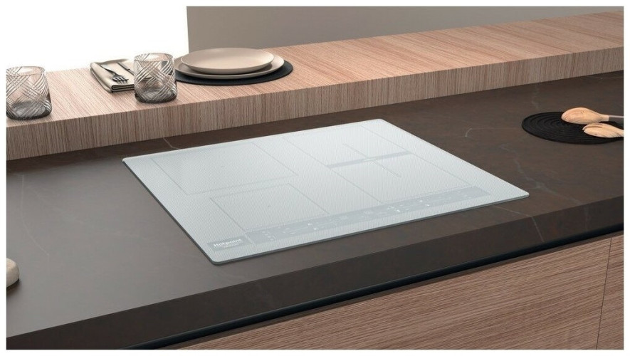 Индукционная варочная панель Hotpoint-Ariston HB 8460B NE/W
