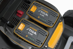 Газонокосилка аккумуляторная Stiga COMBI 743 Q AE