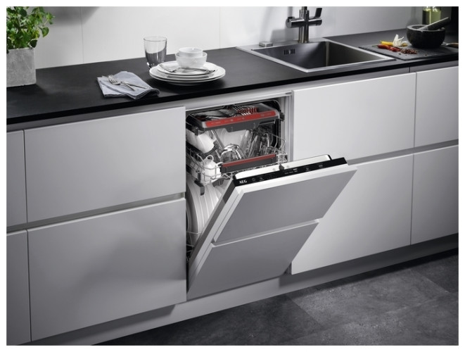 Посудомоечная машина AEG FSM 71507 P