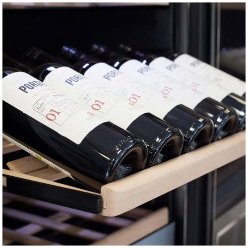 Встраиваемый винный шкаф Caso WineChef Pro 180