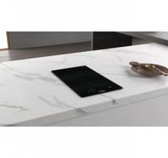 Электрическая варочная панель Whirpool WS Q0530NE