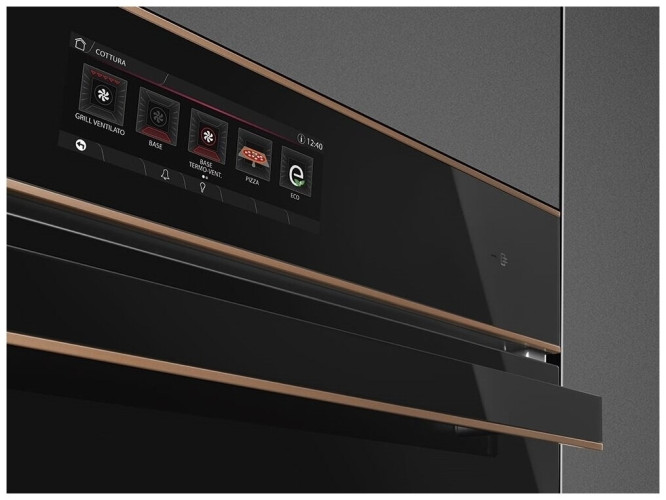 Электрический духовой шкаф Smeg SFP6606WTPNR