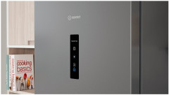 Холодильник Indesit ITR 5200 S