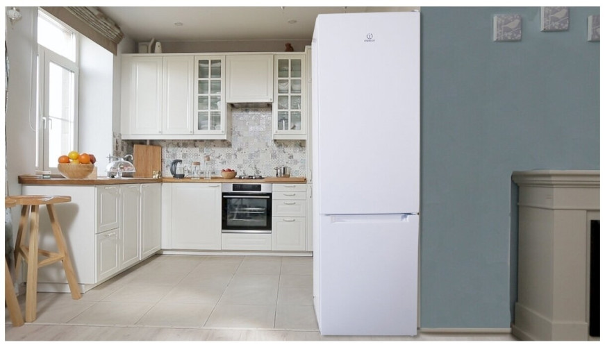 Холодильник Indesit DS 320 W