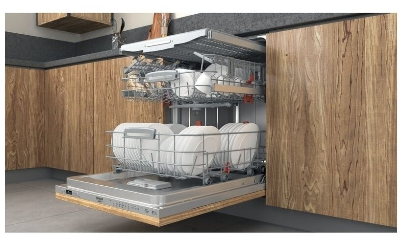 Посудомоечная машина Hotpoint-Ariston HIC 3O33 WF