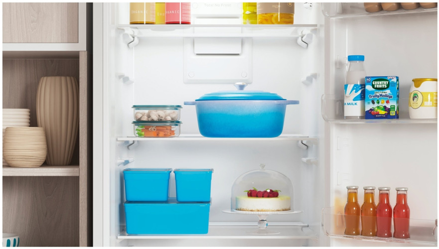 Холодильник Indesit ITS 4200 S