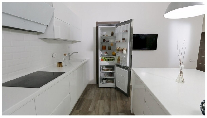 Холодильник Hotpoint-Ariston HS 4200 X