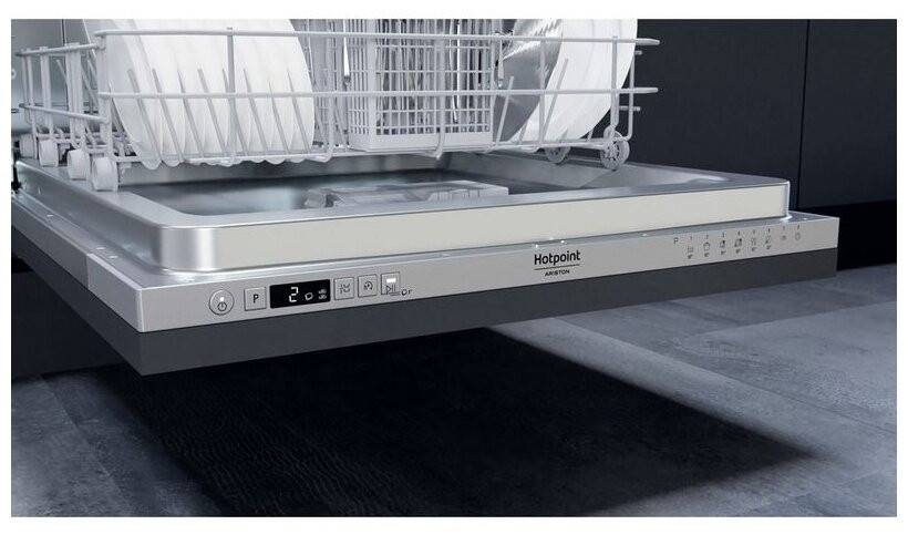 Посудомоечная машина Hotpoint-Ariston HIC 3B19 C