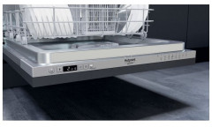 Посудомоечная машина Hotpoint-Ariston HIC 3B19 C