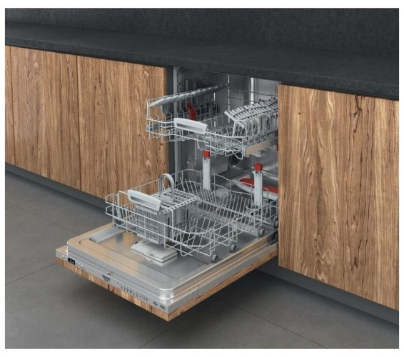 Посудомоечная машина Hotpoint-Ariston HI 5030 W