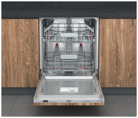 Посудомоечная машина Hotpoint-Ariston HI 5030 W