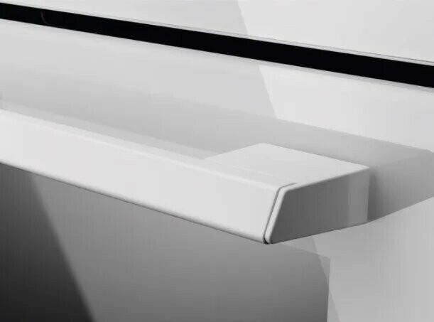 Электрический духовой шкаф Electrolux EOF3H70V