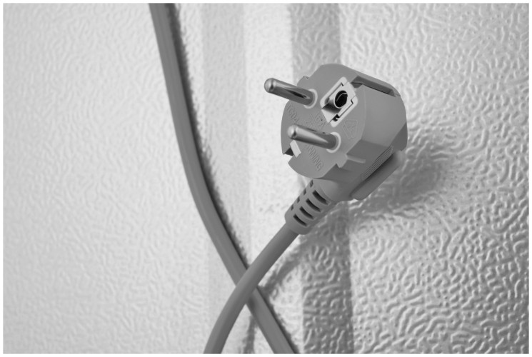 Холодильник Zugel ZRCD430X нержавеющая сталь