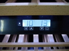 Винный шкаф Temptech SOMQ38DRB