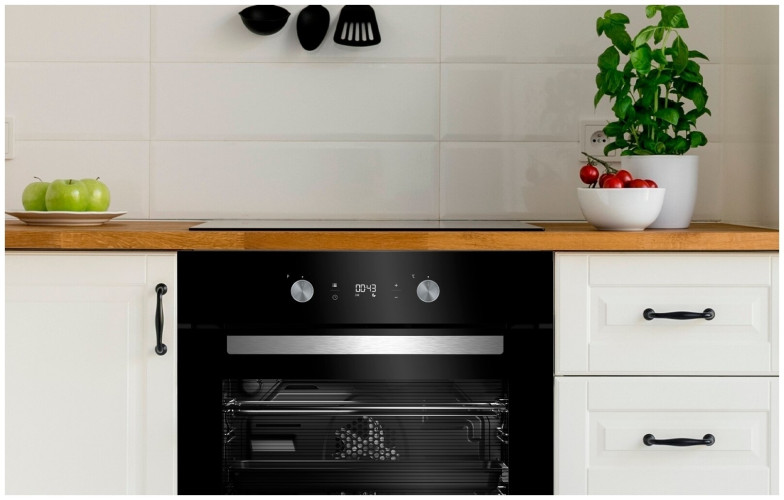 Электрический духовой шкаф Beko BIM24301BCS