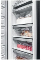 Встраиваемая морозильная камера Whirlpool AFB 18401