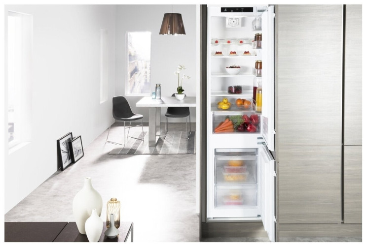 Встраиваемый холодильник Whirlpool ART 9812