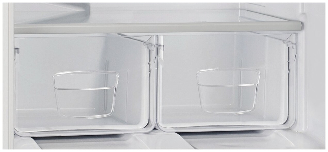 Холодильник Indesit ES 15