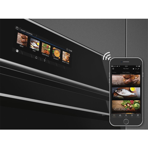 Электрический духовой шкаф Smeg SFP6606WTPNX