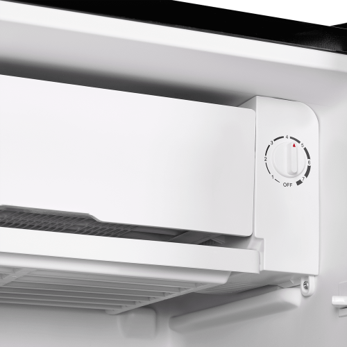 Холодильник MAUNFELD MFF83RB