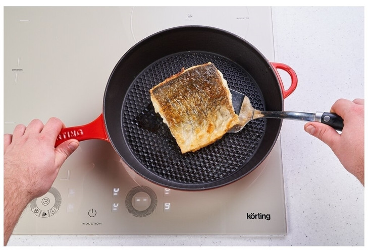 Индукционная варочная панель Korting HIB 64760 BB