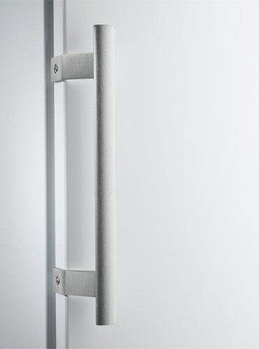 Холодильник Electrolux ERF 4114 AOW