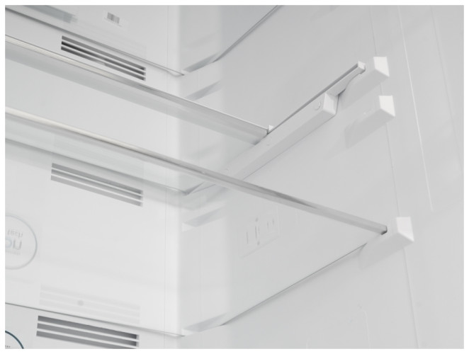 Холодильник Schaub Lorenz SLUS379G4E