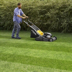 Газонокосилка бензиновая STIGA Twinclip 50 SVE-R B,