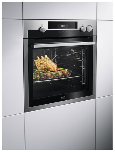 Электрический духовой шкаф AEG BSE 576321 M